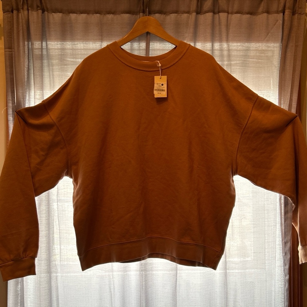 MNML vintage washed crewneck sweatshirt NWT